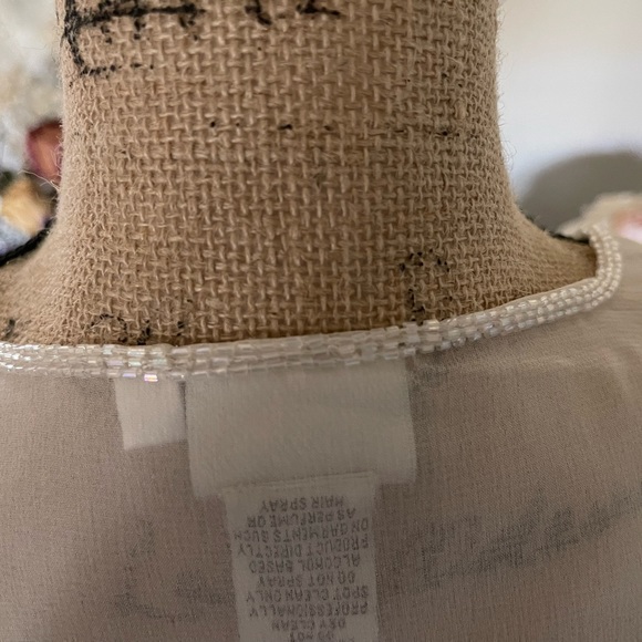 Newport News ladies, lovely silk blouse NWOT - Picture 12 of 15